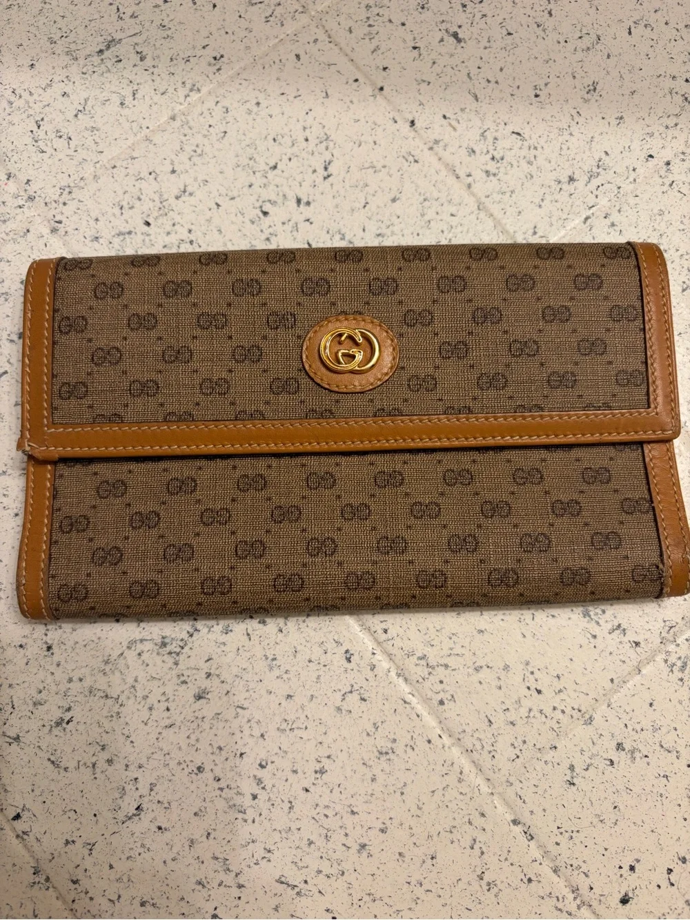 Gucci Brown GG Canvas Continental Wallet with Tan Trim and Gold Hardware - Picture 14 of 14